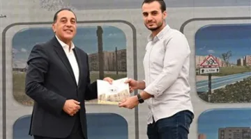 رئيس الوزراء يوزع عقود وحدات مشروع “سكن لكل المصريين” في مدينة أكتوبر الجديدة