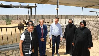 وزير الزراعة يقوم بزيارة المزارع والمشاريع الإنتاجية في دير مارمينا بالإسكندرية وزير الزراعة يقوم بزيارة المزارع والمشاريع الإنتاجية في دير مارمينا بالإسكندرية