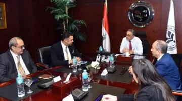 بمبلغ استثماري قدره 40 مليون دولار.. رئيس هيئة الاستثمار يلتقي وفدًا كنديًا من بورنا لإنشاء مصنع لتقنيات ومنتجات فصل الغاز الطبيعي