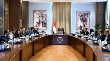 مصطفى مدبولي يناقش تحديات صناعة الحديد والصلب وسبل تحسينه وتطويره