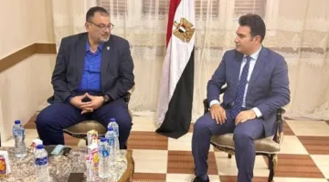 مدير الشباب والرياضة في دمياط يجتمع مع عميد كلية التربية الرياضية لهذا الغرض