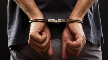 اعتقال فرد حاول تهريب عملة مزيفة إلى العراق