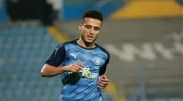 مصطفى فتحي يشارك في مباراة بيراميدز وصن داونز في إياب نهائي البطولة.