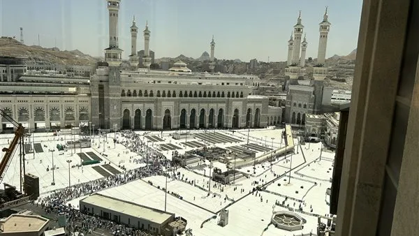 رئيس اللجنة العليا للحج والعمرة: تقليص فترة الفحص الأمني من 6 ساعات إلى 3 ساعات بالتعاون مع الجهات الأمنية في الأردن والسعودية. رئيس اللجنة العليا للحج والعمرة: تقليص فترة الفحص الأمني من 6 ساعات إلى 3 ساعات بالتعاون مع الجهات الأمنية في الأردن والسعودية.