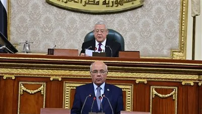 نائب برلماني: يجب عدم فرض تركيب العدادات الكودية أو مسبقة الدفع على المواطنين.. كيف يتصرف المواطن إذا نفذ رصيده ليلاً وهو بحاجة للمياه؟ يمكنني فهم مشكلات الكهرباء لكن لا أستطيع تقبل ذلك بالنسبة للمياه. نائب برلماني: يجب عدم فرض تركيب العدادات الكودية أو مسبقة الدفع على المواطنين.. كيف يتصرف المواطن إذا نفذ رصيده ليلاً وهو بحاجة للمياه؟ يمكنني فهم مشكلات الكهرباء لكن لا أستطيع تقبل ذلك بالنسبة للمياه.
