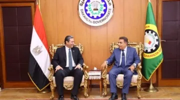 محافظ دمياط ورئيس جامعة المنصورة يوقعان اتفاقية تعاون لتنفيذ نظام التحول الرقمي.