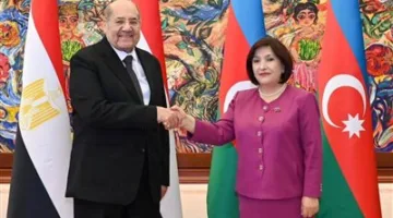 عبد الوهاب عبد الرازق يلتقي برئيس المجلس الوطني الأذربيجاني لتعزيز التعاون الثنائي