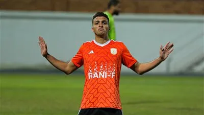 كريم رمزي: الأهلي يُكمل صفقة ياسين مرعي والزمالك يقترب من ضم “دبابة” يانج أفريكانز كريم رمزي: الأهلي يُكمل صفقة ياسين مرعي والزمالك يقترب من ضم “دبابة” يانج أفريكانز