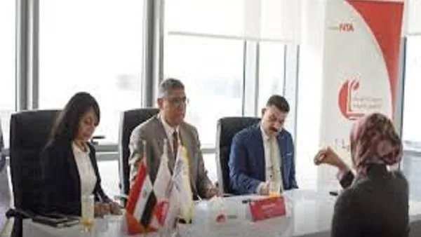 محافظ الجيزة يثني على برنامج “المرأة في القيادة” ويؤكد دعم الدولة لتمكين النساء. محافظ الجيزة يثني على برنامج “المرأة في القيادة” ويؤكد دعم الدولة لتمكين النساء.