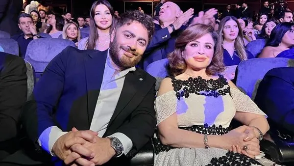 بعد مشاركتها في العرض الأول، إلهام شاهين تثني على فيلم “ريستارت” لتامر حسني: “إنه حديث الساعة” بعد مشاركتها في العرض الأول، إلهام شاهين تثني على فيلم “ريستارت” لتامر حسني: “إنه حديث الساعة”