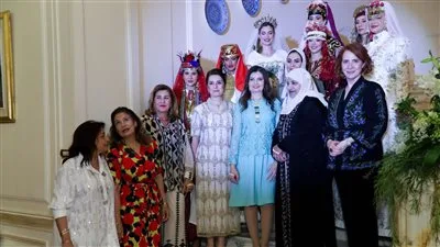 فساتين الزفاف التركية تُضيء سماء القاهرة: احتفال مئوي يعكس عمق الروابط الثقافية بين مصر وتركيا فساتين الزفاف التركية تُضيء سماء القاهرة: احتفال مئوي يعكس عمق الروابط الثقافية بين مصر وتركيا