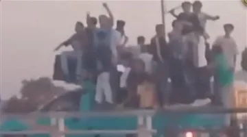 إلقاء القبض على 3 أفراد لتسببهم في تعطيل حركة المرور على الطريق العام في الشرقية
