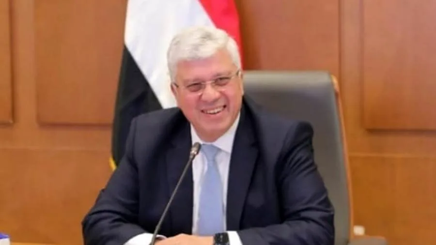 وزير التعليم العالي يعلن عن إصدار قرارات جمهورية لإنشاء 12 جامعة خاصة جديدة. وزير التعليم العالي يعلن عن إصدار قرارات جمهورية لإنشاء 12 جامعة خاصة جديدة.