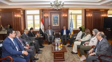 محافظ الإسكندرية يلتقي وزير التموين ومدير جهاز “مستقبل مصر” التنفيذي