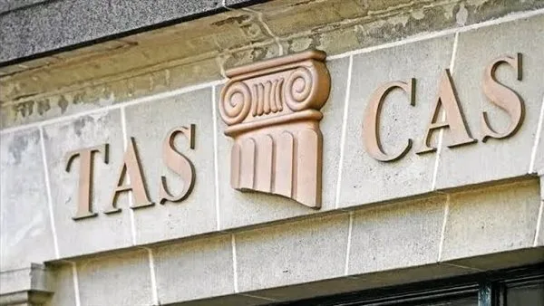 “CAS” تفاجئ بيراميدز برفض وقف إعلان بطل الدوري “CAS” تفاجئ بيراميدز برفض وقف إعلان بطل الدوري