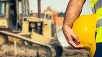 حالات يسمح فيها للعامل بترك العمل دون الحصول على إذن وفقًا للقانون | التفاصيل