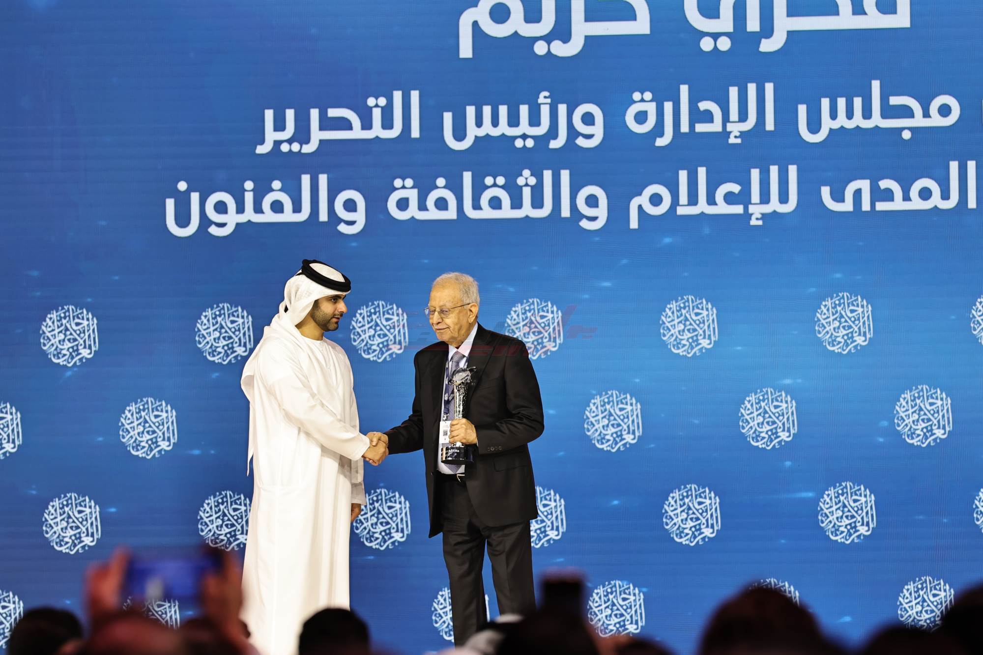رغم التحديات.. تألق لافت للصحافة المصرية بجائزة الإعلام العربي 2025