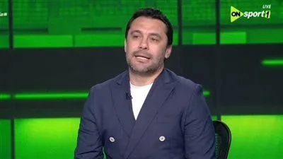 مفاجأة.. أحمد حسن، نجم منتخب مصر السابق، يكشف عن عودة نجم الزمالك إلى صفوف الفريق. مفاجأة.. أحمد حسن، نجم منتخب مصر السابق، يكشف عن عودة نجم الزمالك إلى صفوف الفريق.