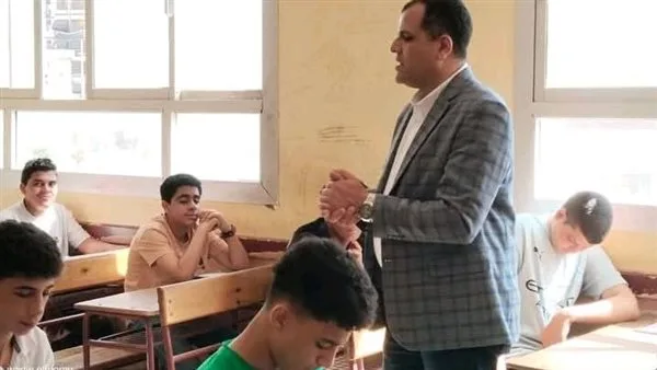 بمواد “الاستثنائية”.. بدء ماراثون امتحانات الشهادة الإعدادية في دمياط بمواد “الاستثنائية”.. بدء ماراثون امتحانات الشهادة الإعدادية في دمياط