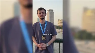 دعماً لغزة.. بطل كونغ فو تركي يتخلص من ميداليته الذهبية في نهر النيل. دعماً لغزة.. بطل كونغ فو تركي يتخلص من ميداليته الذهبية في نهر النيل.