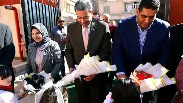 محافظ دمياط يدشّن مدرسة الجمهورية الابتدائية في الزرقا محافظ دمياط يدشّن مدرسة الجمهورية الابتدائية في الزرقا