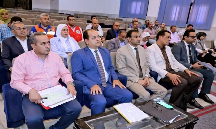 محافظ سوهاج يجتمع لمناقشة تقدم مشروعات “حياة كريمة” في مركز جرجا محافظ سوهاج يجتمع لمناقشة تقدم مشروعات “حياة كريمة” في مركز جرجا