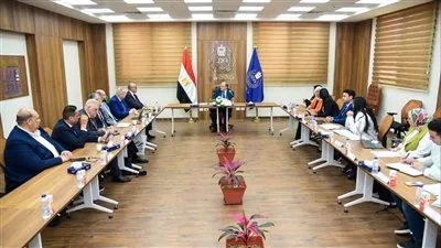 الهيئة المصرية للدواء تنظم اجتماعًا شاملاً مع ممثلي المجلس التصديري لقطاع الصناعات الطبية
