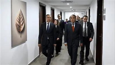 بعد افتتاحه اليوم.. رئيس الوزراء يجري جولة تفقدية للاطلاع على مكونات المقر الرئيسي الجديد لجهاز حماية المستهلك. بعد افتتاحه اليوم.. رئيس الوزراء يجري جولة تفقدية للاطلاع على مكونات المقر الرئيسي الجديد لجهاز حماية المستهلك.