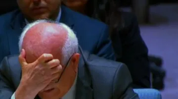 سفير فلسطين في الأمم المتحدة يذرف الدموع خلال كلمته أمام مجلس الأمن (فيديو)