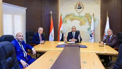 نقيب المحامين يتابع تطورات الوقفات الاحتجاجية أمام المحاكم الابتدائية في جميع أنحاء البلاد