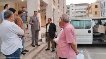 مدير “تعليم دمياط” يراقب توزيع أسئلة امتحانات الشهادة الإعدادية والدبلومات الفنية