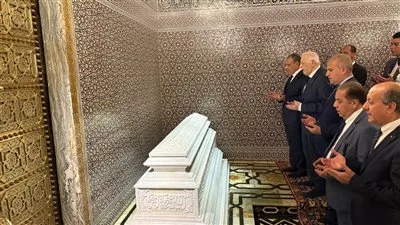 «في إطار زيارته الدبلوماسية».. وزير الخارجية يزور ضريح الملكين الراحلين في المملكة المغربية | صور «في إطار زيارته الدبلوماسية».. وزير الخارجية يزور ضريح الملكين الراحلين في المملكة المغربية | صور