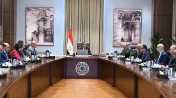 رئيس الوزراء يراقب تقدم تنفيذ مجموعة من المشاريع الخدمية والتنموية في الوادي الجديد