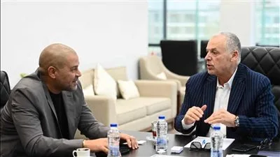 أحمد دياب وهاني أبو ريدة يناقشان تجهيزات منتخب مصر لتصفيات كأس العالم وبطولة أمم أفريقيا. أحمد دياب وهاني أبو ريدة يناقشان تجهيزات منتخب مصر لتصفيات كأس العالم وبطولة أمم أفريقيا.