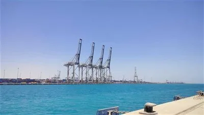 تحول الموانئ المصرية من مجرد نقطة عبور إلى مركز إنتاج.. و«السخنة» نموذج للجيل الرابع. تحول الموانئ المصرية من مجرد نقطة عبور إلى مركز إنتاج.. و«السخنة» نموذج للجيل الرابع.