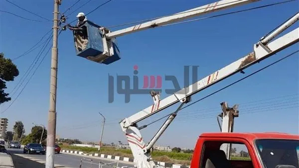 استمرار جهود صيانة وتحسين كفاءة الإنارة العامة في الإسماعيلية استمرار جهود صيانة وتحسين كفاءة الإنارة العامة في الإسماعيلية