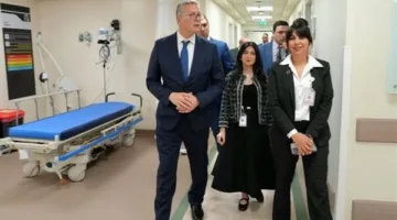 وزير البترول يتفقد مستشفى أهل مصر ويثني على جهوده البارزة في علاج الحروق
