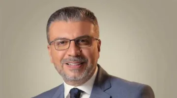 عمرو الليثي resumes filming his show after leaving the hospital.