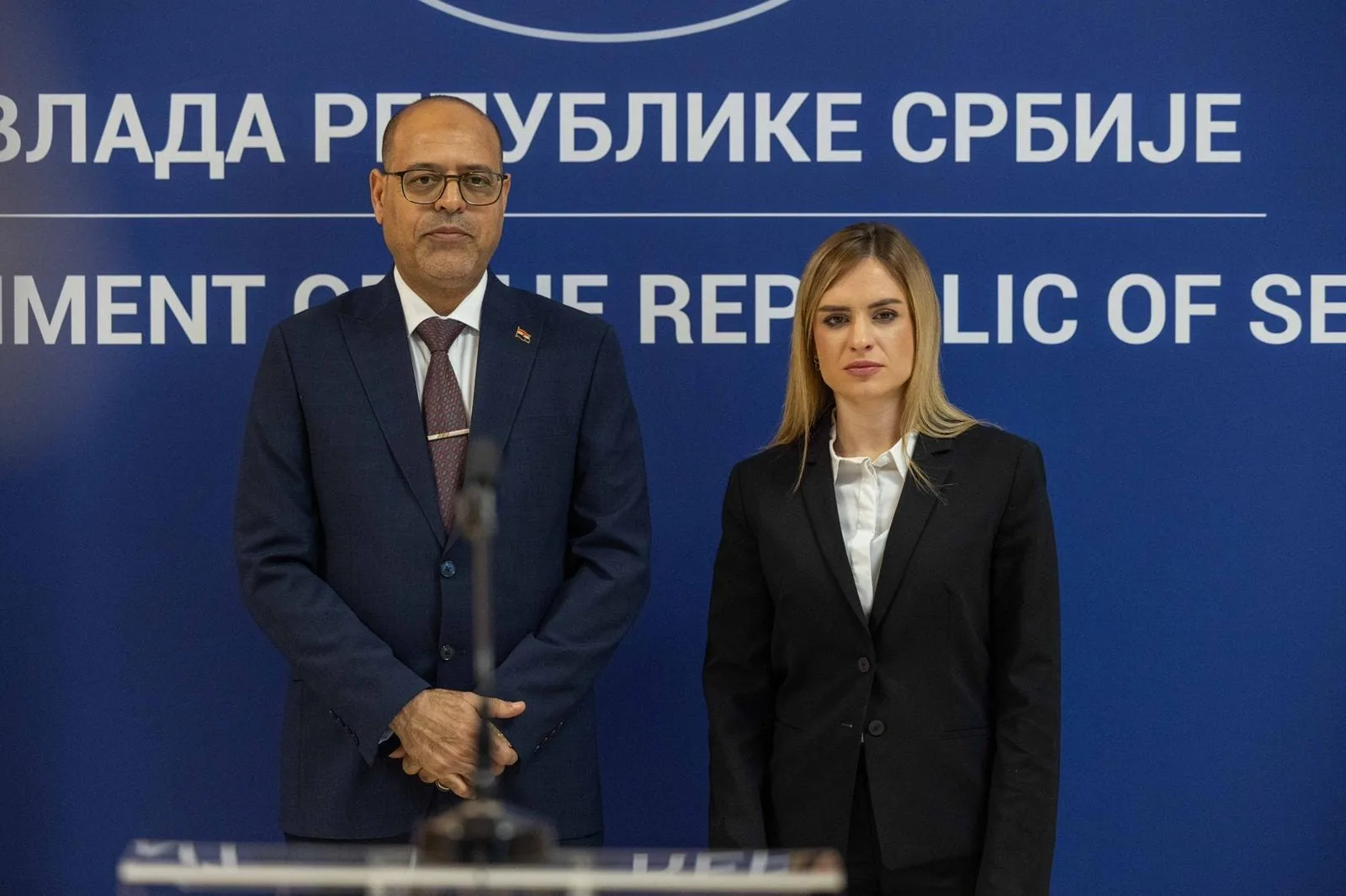 وزير العمل يبحث في بلجراد سبل تعزيز التعاون مع صربيا لتصدير العمالة المصرية المدربة. وزير العمل يبحث في بلجراد سبل تعزيز التعاون مع صربيا لتصدير العمالة المصرية المدربة.