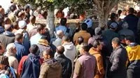 جنازة ثلاثة شباب في شبين القناطر بعد وفاتهم في حادث مأسوي بمنطقة بلبيس