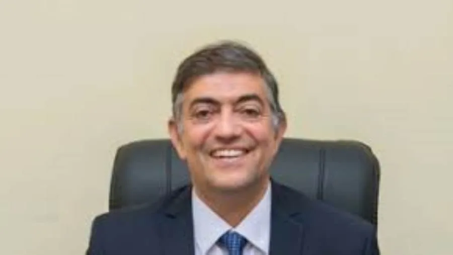 رئيس حزب الإصلاح والنهضة يلتقي بلجنة إدارة الانتخابات لمناقشة التحضيرات للانتخابات البرلمانية رئيس حزب الإصلاح والنهضة يلتقي بلجنة إدارة الانتخابات لمناقشة التحضيرات للانتخابات البرلمانية