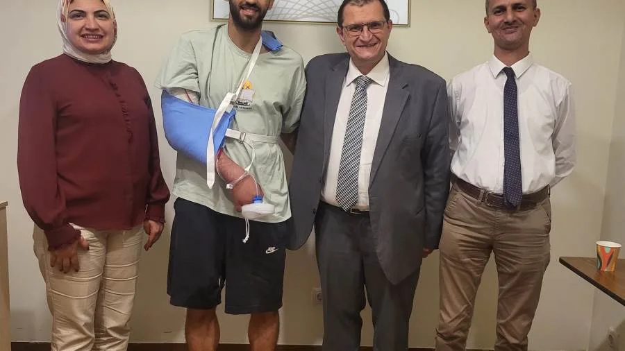 محمد حمدي، لاعب فريق زد، يجري عملية جراحية ناجحة في مرفقه. محمد حمدي، لاعب فريق زد، يجري عملية جراحية ناجحة في مرفقه.