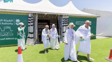 خيمة الطريق تقدم خدماتها للحجاج على درب الهجرة