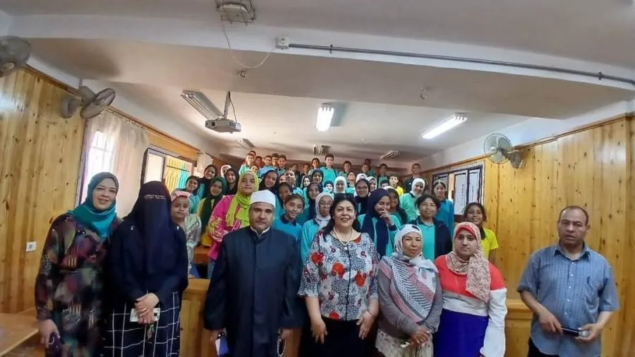 ندوات لتعزيز الوعي لدى النشء ومواجهة التحديات الاجتماعية في قرى المنيا ندوات لتعزيز الوعي لدى النشء ومواجهة التحديات الاجتماعية في قرى المنيا