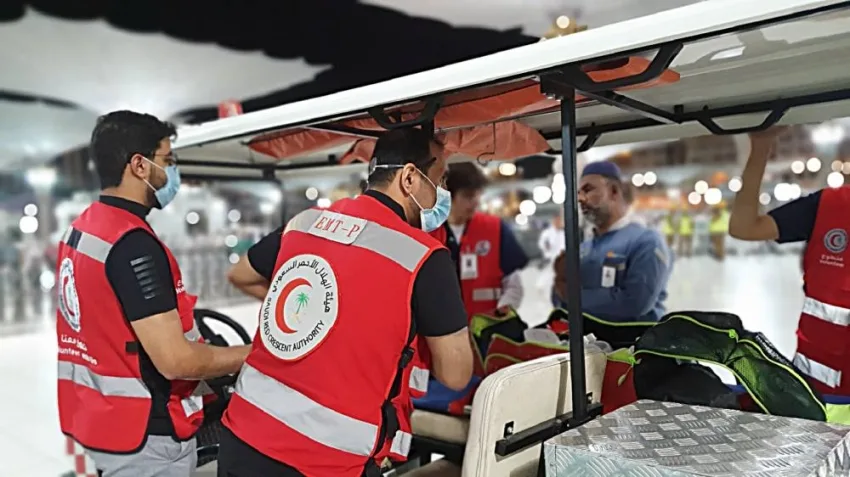 إنقاذ معتمر إندونيسي تعرض لتوقف قلبه في المسجد النبوي إنقاذ معتمر إندونيسي تعرض لتوقف قلبه في المسجد النبوي