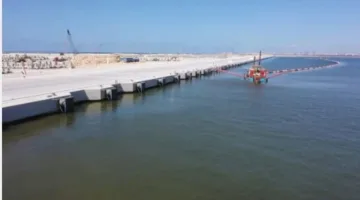 تعرّف على أحدث لقطات جوية لمشروع محطة تحيا مصر 2 متعددة الاستخدامات على الرصيف 100 في ميناء الدخيلة.