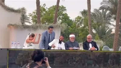فرحة جنونية للعروسين.. الشيخ خالد الجندي ي officiates عقد قران أمينة خليل والمصور أحمد زعتر | صور فرحة جنونية للعروسين.. الشيخ خالد الجندي ي officiates عقد قران أمينة خليل والمصور أحمد زعتر | صور