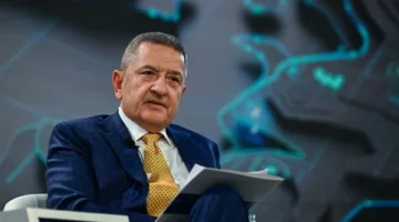 رئيس بنك إيطالبا: تعزيز الائتمان ومنتجات الادخار هو الهدف من عمليات الدمج والاستحواذ المصرفية