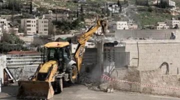 الاحتلال يُبلغ بهدم مسكن متنقل في بلدة سلوان بالقدس