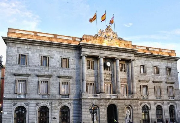 بلدية برشلونة تنهي علاقاتها مع إسرائيل وتعلق اتفاقية التوأمة مع تل أبيب بلدية برشلونة تنهي علاقاتها مع إسرائيل وتعلق اتفاقية التوأمة مع تل أبيب